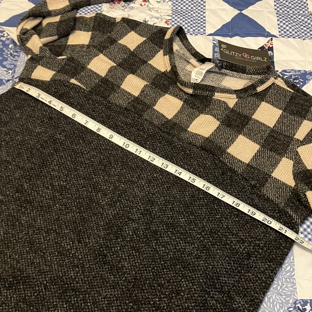 Glitzy Girlz Women's Black and Cream Checkered Crewneck Top - Picture 5 of 7